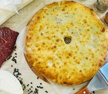 Осетинский пирог с мясом и капустой