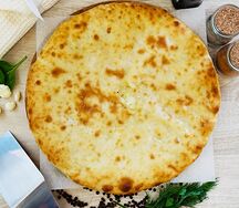 Осетинский пирог с сыром и шпинатом