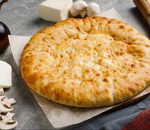 Осетинский пирог с сыром и грибами