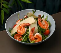 Салат из рукколы с креветками