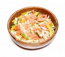 Салат с копченным лососем