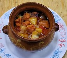 Жаркое в горшочке