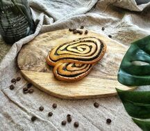 Булочка с маком