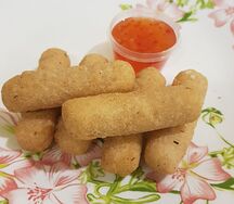 Сырные палочки и соус