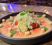 Салат Цезарь с курицей