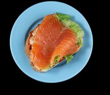 Тост с форелью