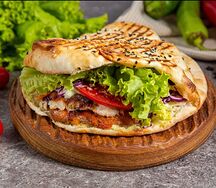 Шаурма Братишка гриль в пите