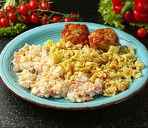 Обед №23 Тефтели в томатном соусе, макароны, салат Оливье