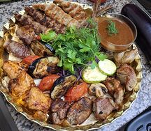 Маленький ассорти шашлыков от Мамы Дали