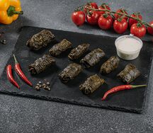 Долма из виноградных листьев