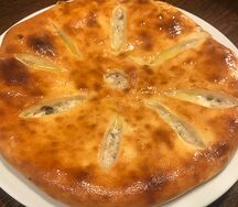 Осетинский пирог с курицей и сыром