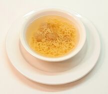 Суп с куриными фрикадельками и макарошками