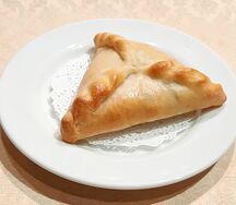 Пирожок с мясом