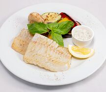 Треска на гриле с овощами гриль