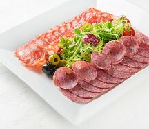 Дуэт сырокопченых колбас