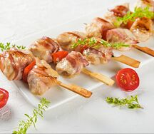 Брошет из филе индейки с беконом