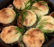 Шампиньоны с сыром