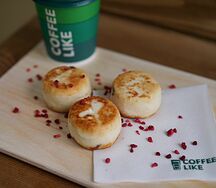 Сырники со сметаной