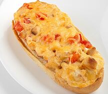 Горячий бутерброд с курицей и помидорами