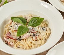 Паста с беконом и грибами