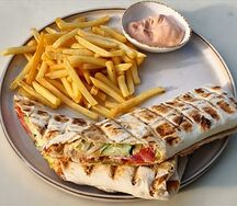 Мега-Шаурма с куриным шашлыком и картофелем фри