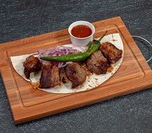 Шашлык из cвинoй шейки