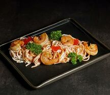 Спагетти-чили с чесноком и креветками (hot!)