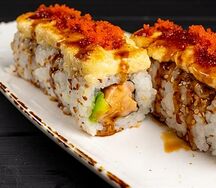 Запечённый ролл с лососем New