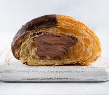 Круассан шоколадный 