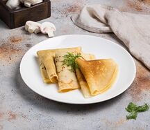 Блины с курицей и грибами