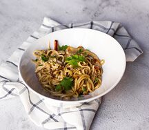 Лапша wok по-сингапурски