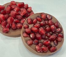 Гранат в шоколаде