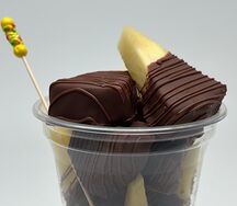 Ананас в стакане