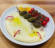 Хумус с фалафелем