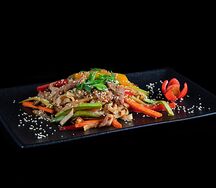 Лапша удон с курицей и овощами
