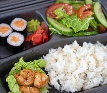 Бенто-ланч с тигровой креветкой