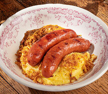 Колбаски с картофельным пюре