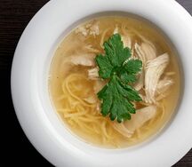 Куриный супчик с лапшой