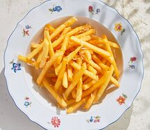 Картофель фри с пармезаном