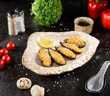 Мидии, запеченные со спайси-соусом