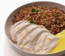 Куриная грудка с соусом карри