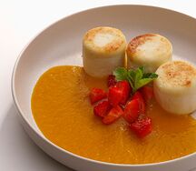 Сырники с соусом из манго