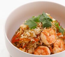 Рис с креветками и овощами