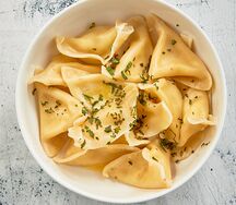 Вареники с грушей и творожным сыром