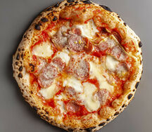 С раклетом и трюфельной салями