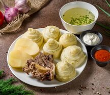 Хинкал слоеный с ореховой травой и сушеной колбасой