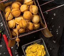 Пельмешки фри с сырным соусом