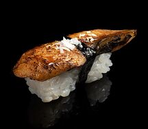 Нигири-суши с угрём