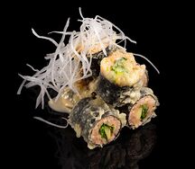 Лосось, креветка темпура с японским майо