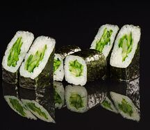 Маки-ролл с огурцом